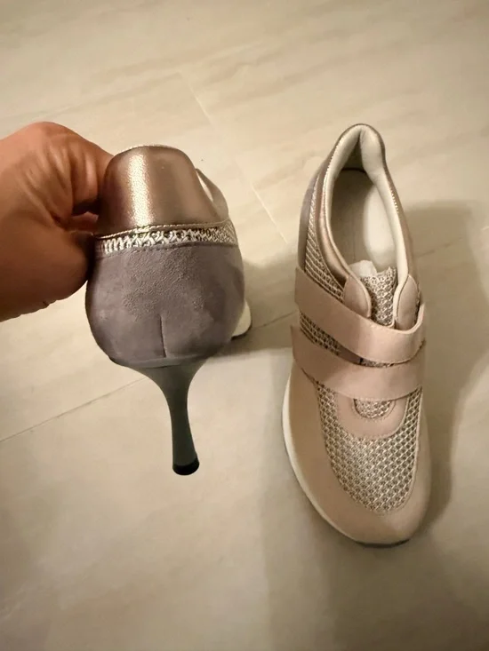 Women’s Suede & Mesh Velcro Sneakers in Blush Pink- NEW NO BOX - Picture 4 of 9